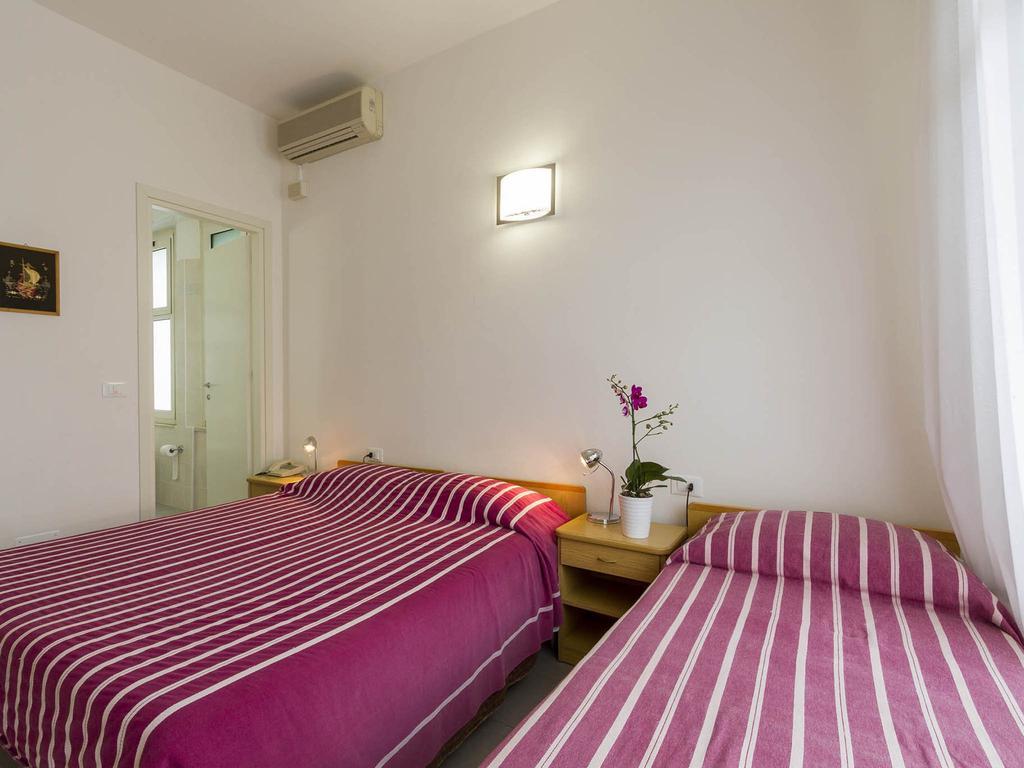 Hotel Meris Milano Marittima Chambre photo