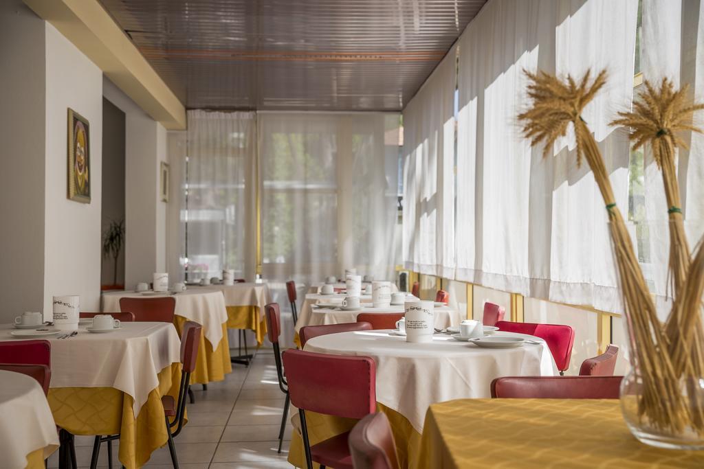 Hotel Meris Milano Marittima Extérieur photo