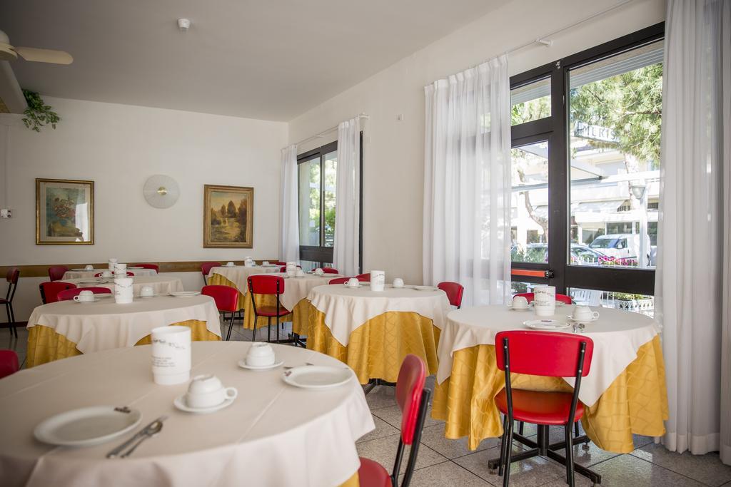 Hotel Meris Milano Marittima Extérieur photo