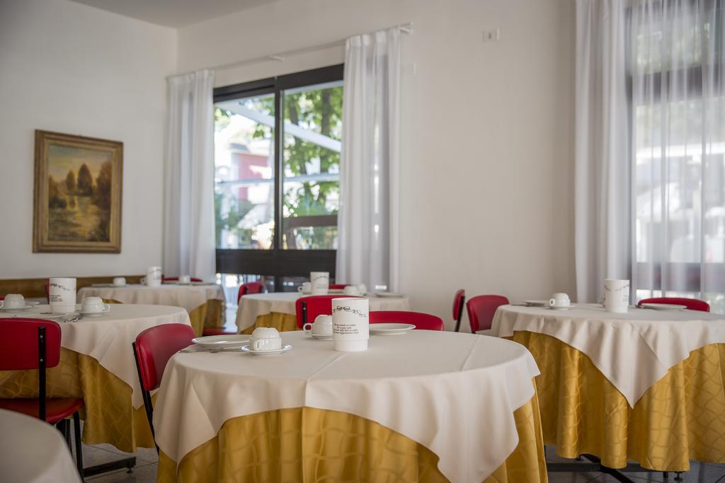 Hotel Meris Milano Marittima Extérieur photo